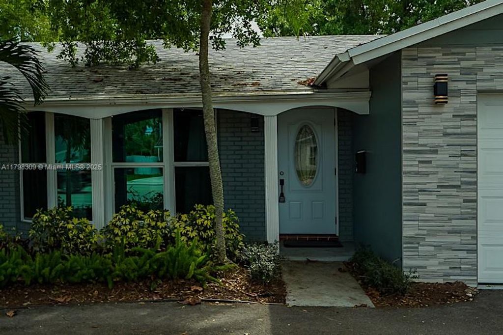 Photo of 1198 W Camino Real Real #0, Boca Raton, FL 33486 (MLS # A11798309)