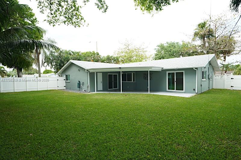 BOCA RATON SQUARE UNIT 3 - Residential Lease