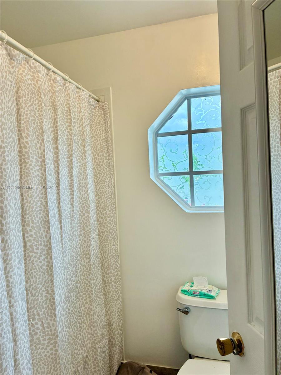 CHAPEL TRAIL II - Residential Lease