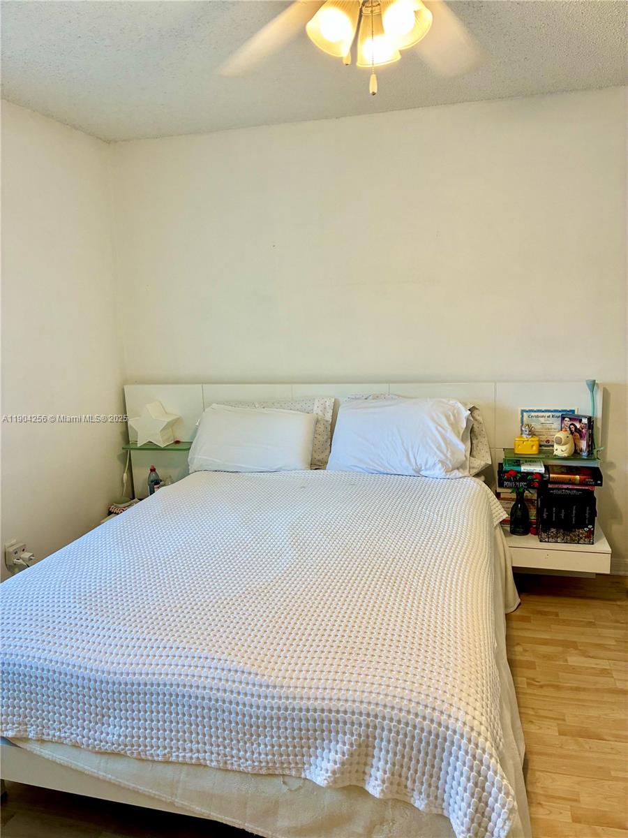 CHAPEL TRAIL II - Residential Lease