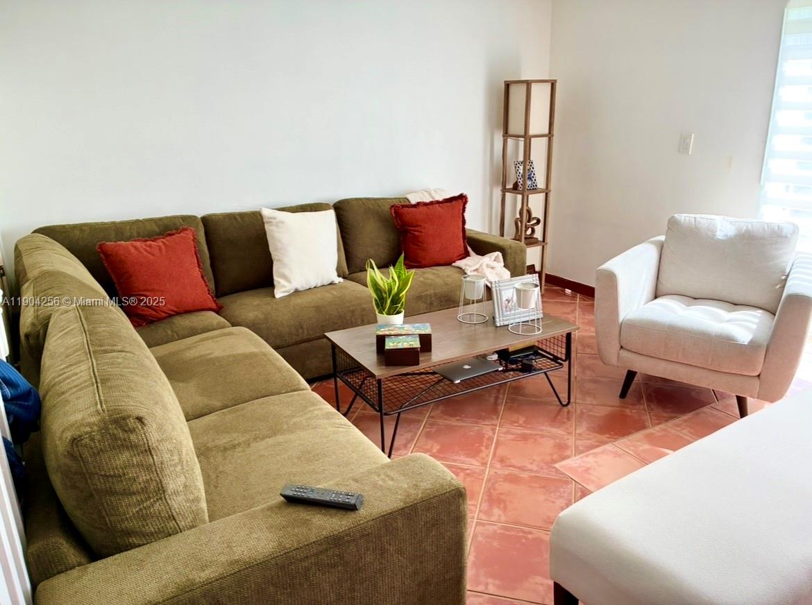 CHAPEL TRAIL II - Residential Lease