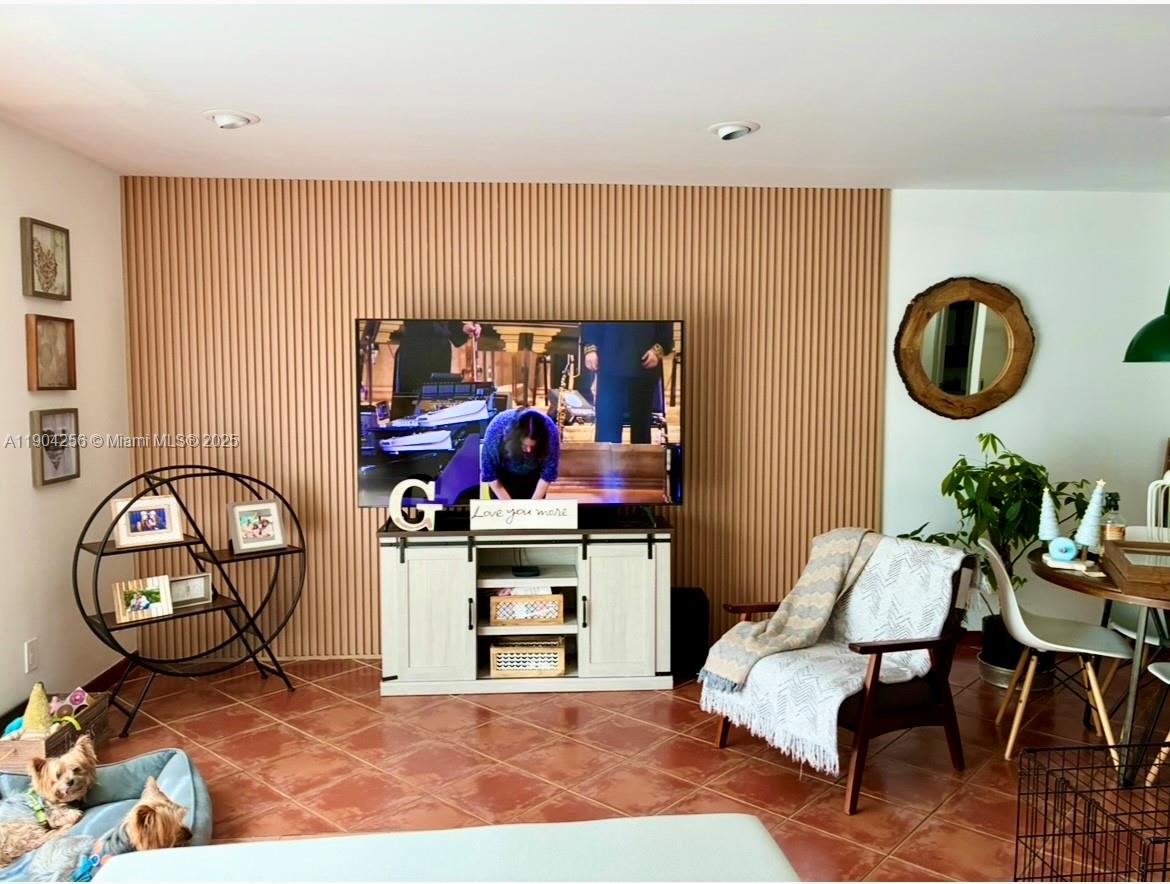 CHAPEL TRAIL II - Residential Lease