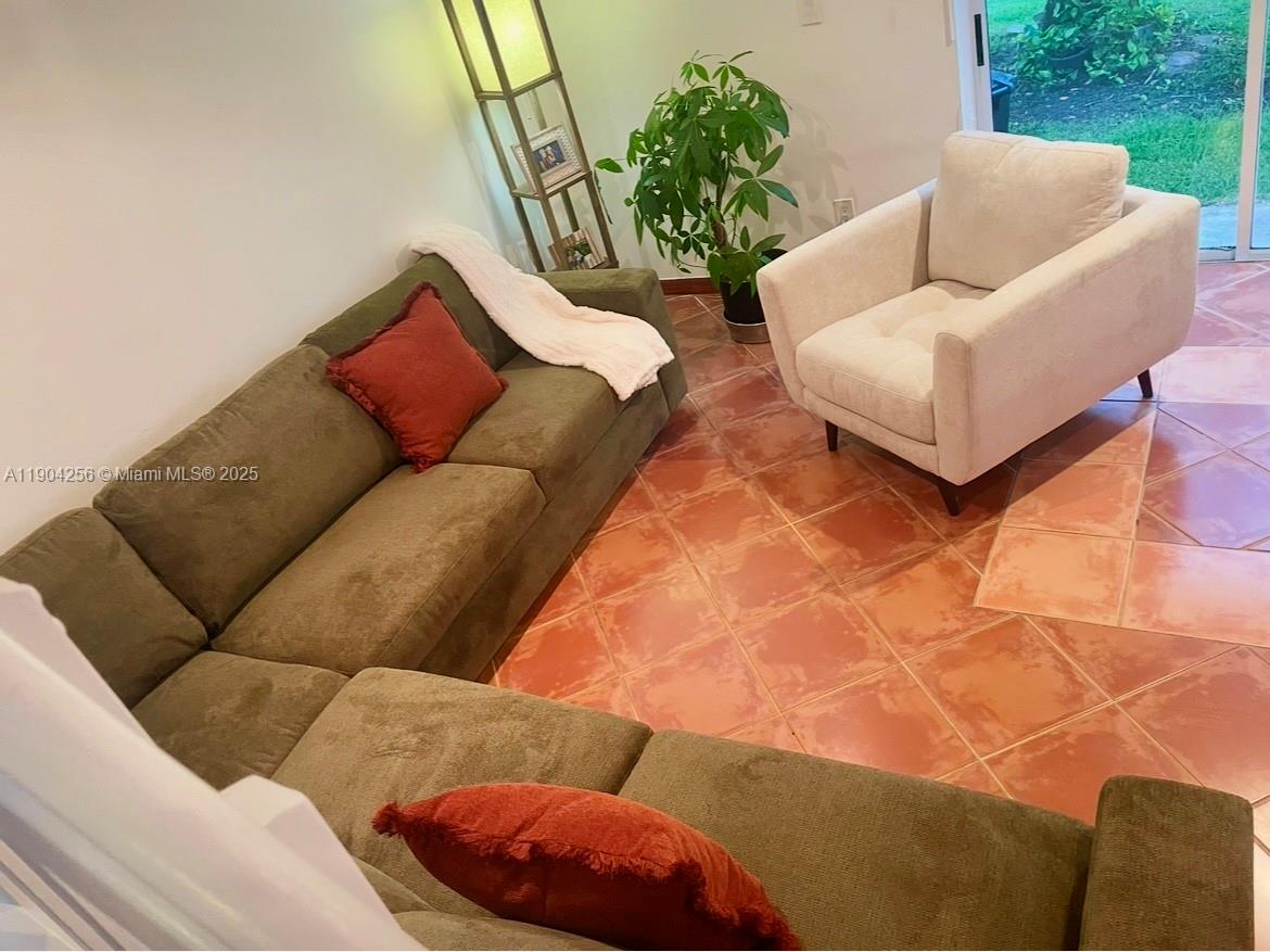 CHAPEL TRAIL II - Residential Lease