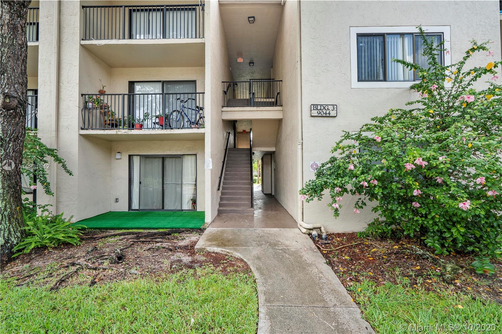 VISCONTI CONDO - Residential