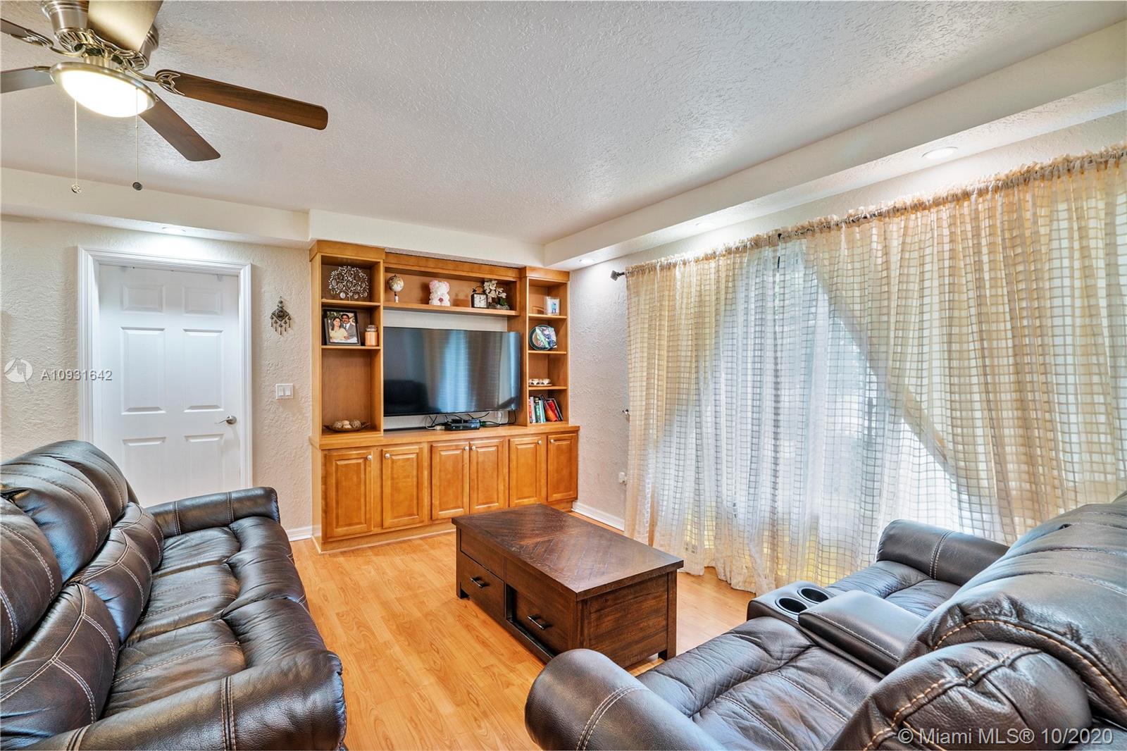 VISCONTI CONDO - Residential