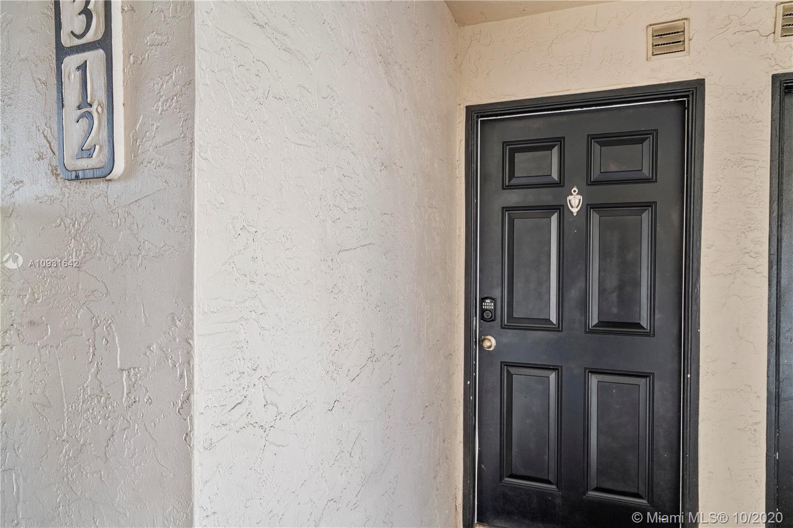 VISCONTI CONDO - Residential