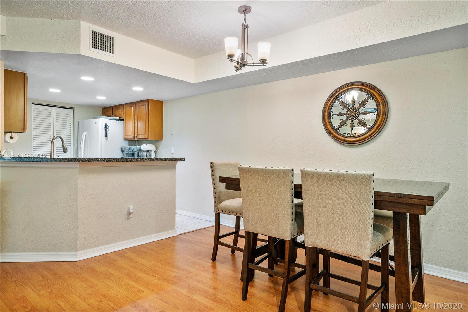 VISCONTI CONDO - Residential