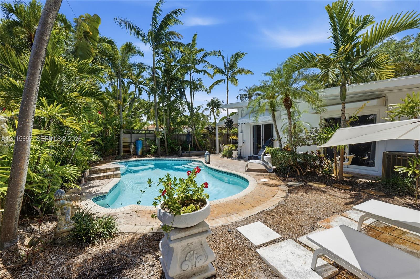 VICTORIA PARK CORR AMEN P - Residential