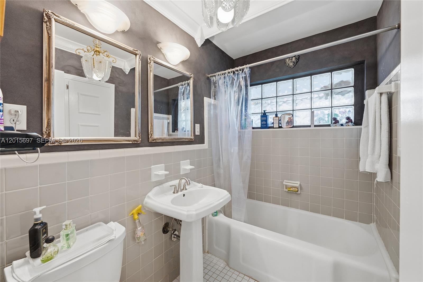 VICTORIA PARK CORR AMEN P - Residential