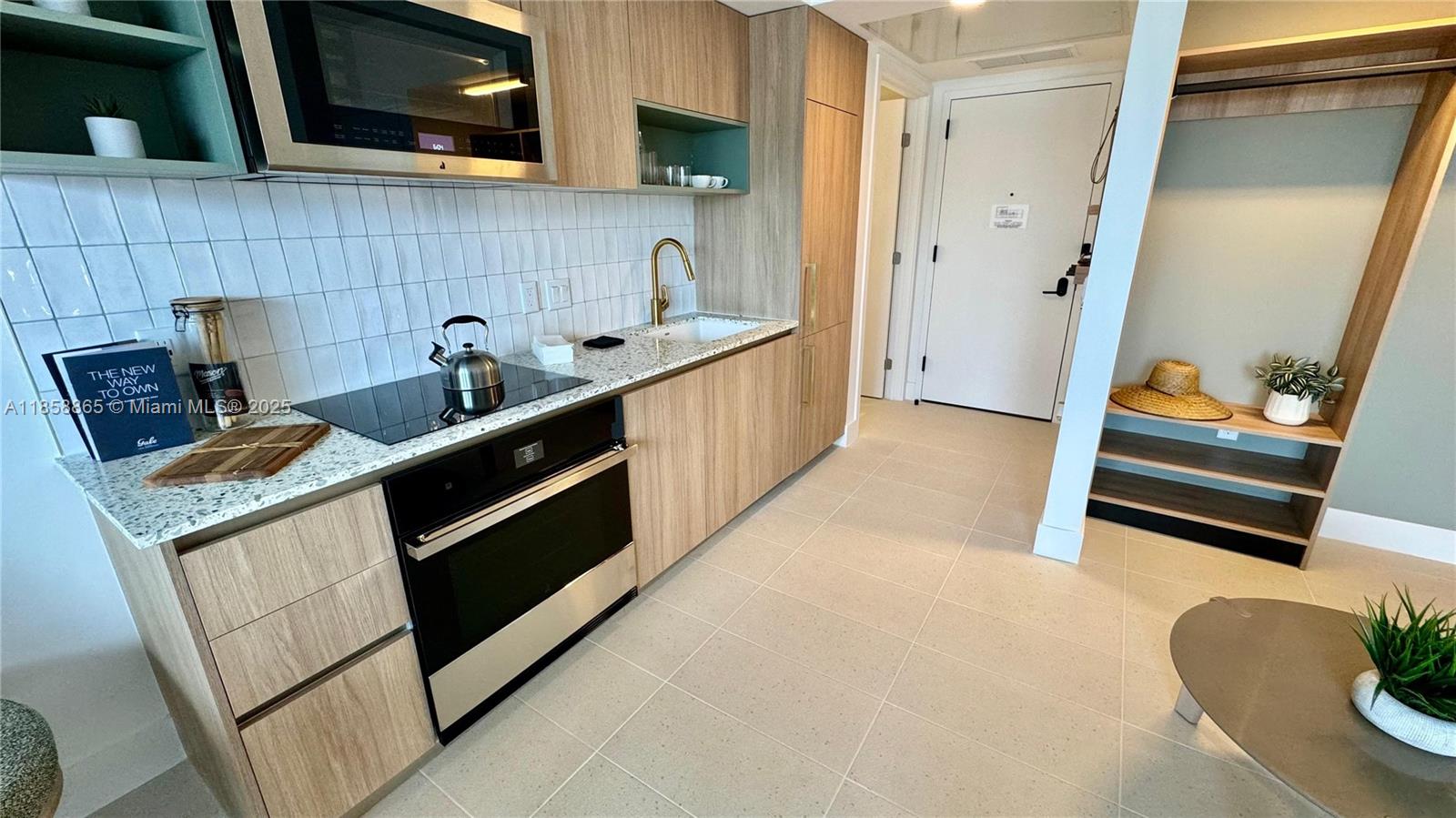 View photos, virtual tours, details... 601 NE 1 Ave 4010