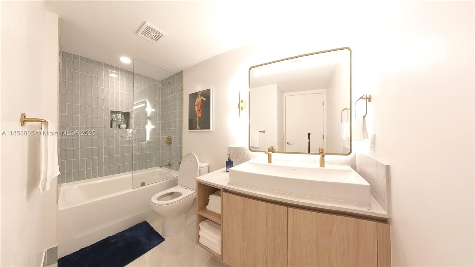 159 NE 6TH STREET CONDO - Residential