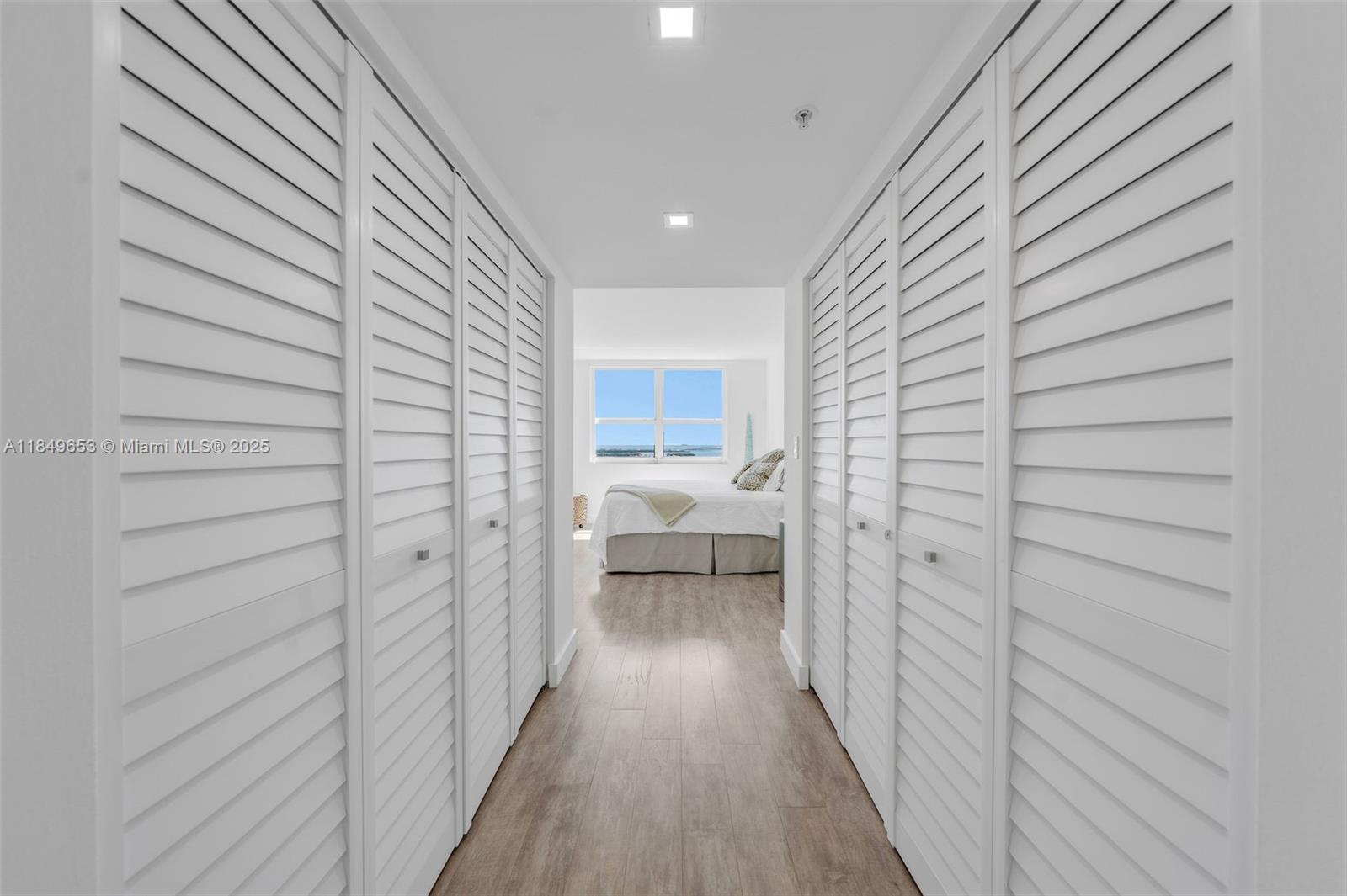 YACHT CLUB AT PORTOFINO C - Residential