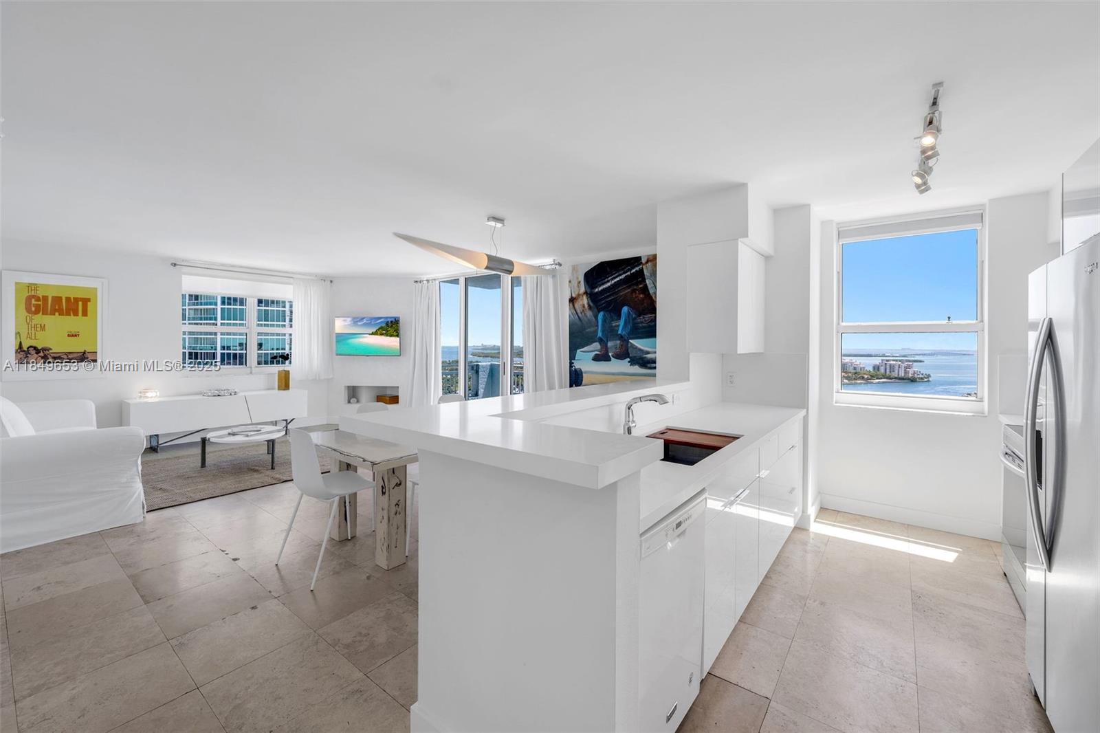 YACHT CLUB AT PORTOFINO C - Residential