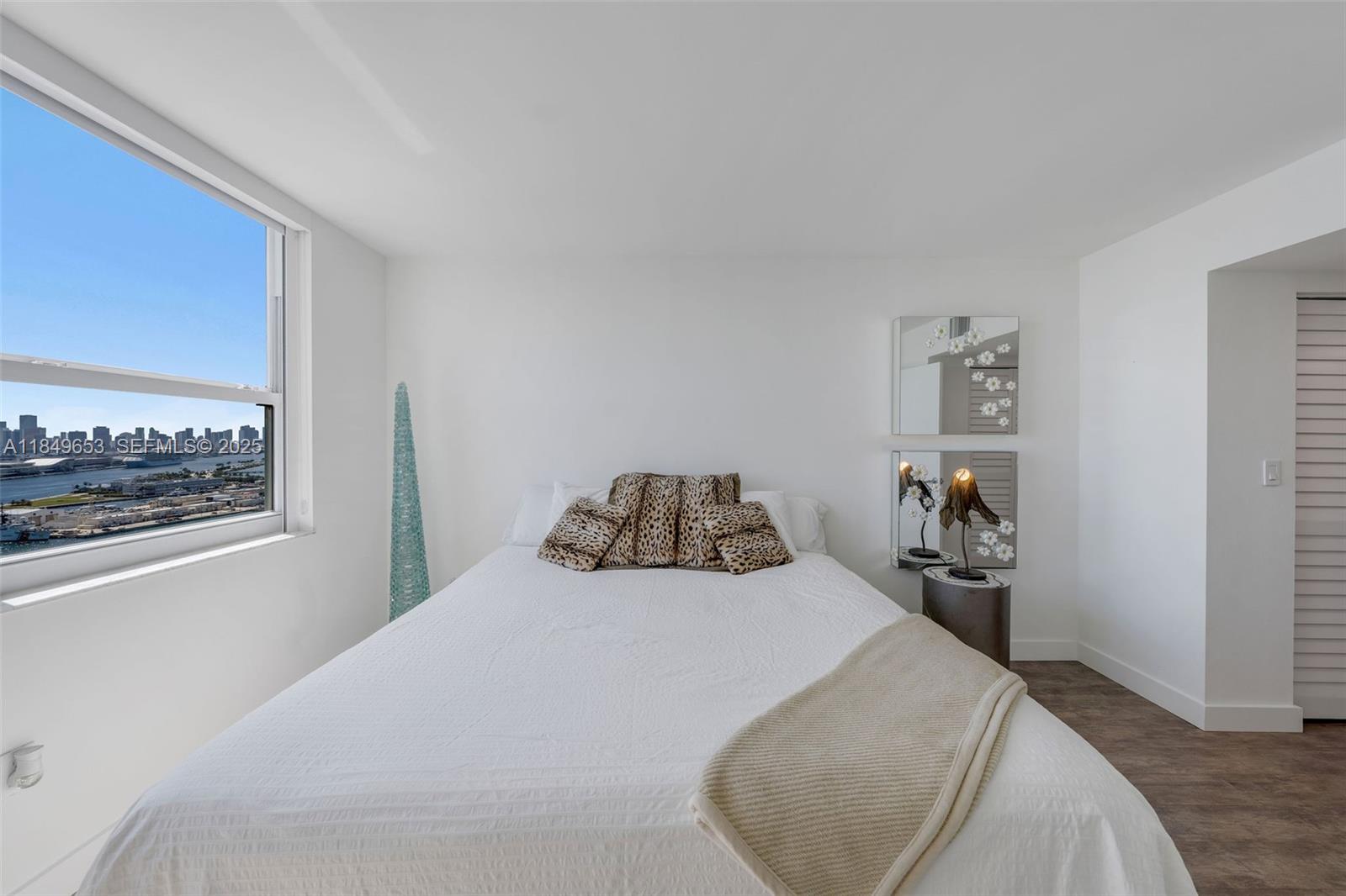 YACHT CLUB AT PORTOFINO C - Residential