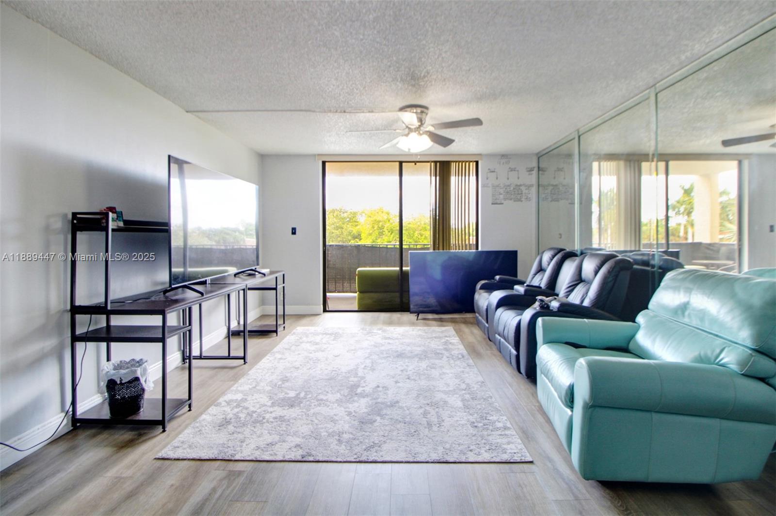 GATE THREE CONDO - Residential