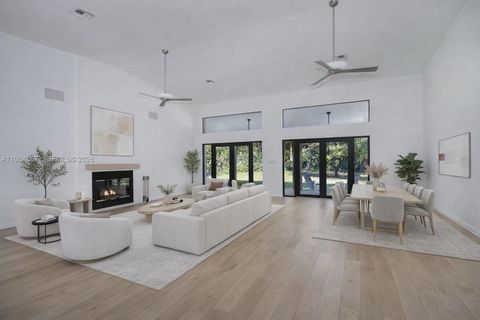 6841 SW 130th Ter Pinecrest FL 33156