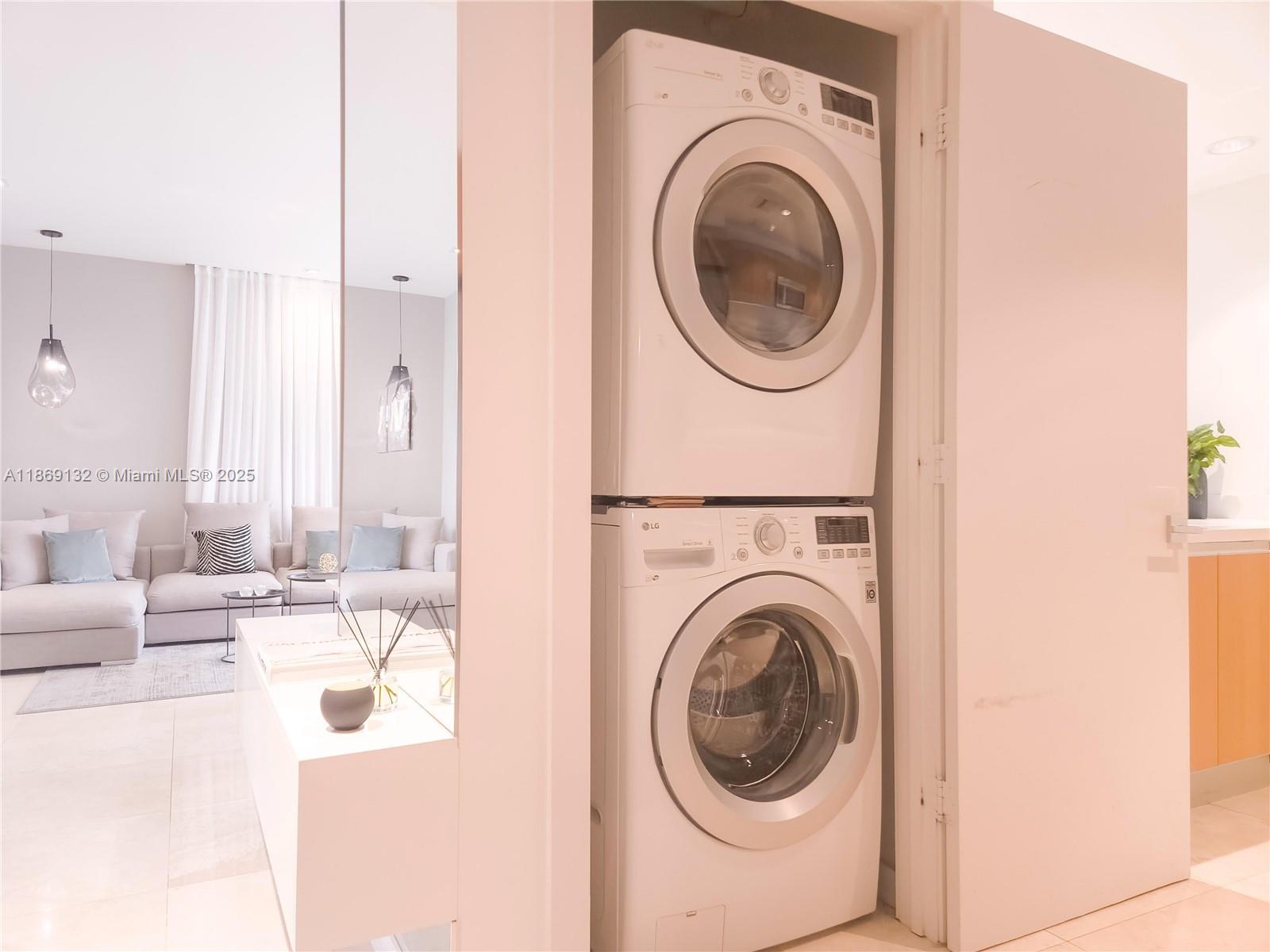 1060 BRICKELL CONDO - Residential Lease