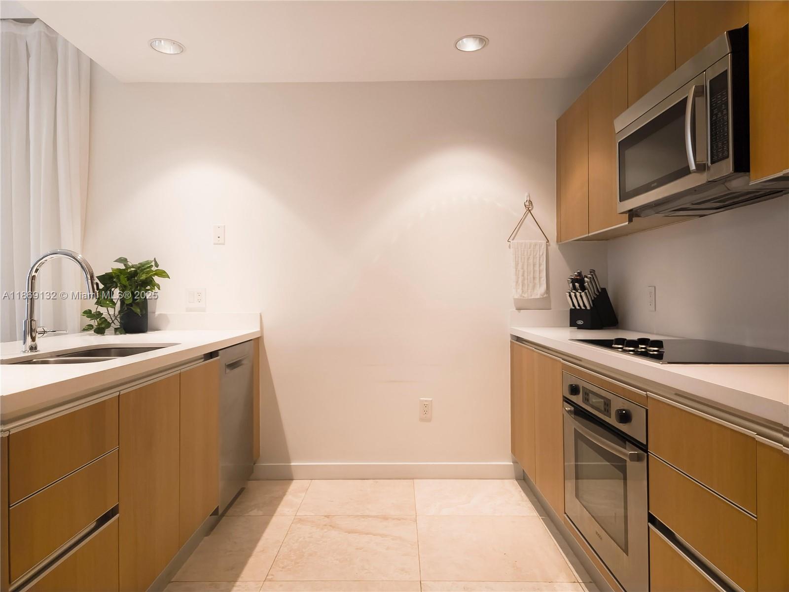 1060 BRICKELL CONDO - Residential Lease