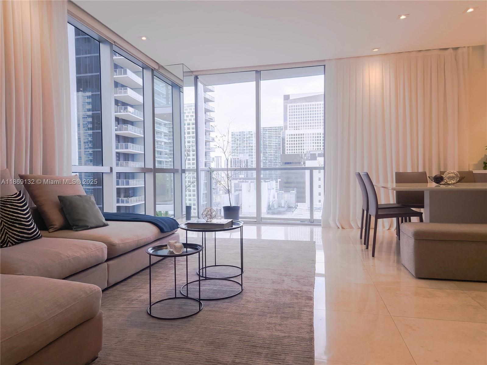 1060 Brickell Ave 1517
