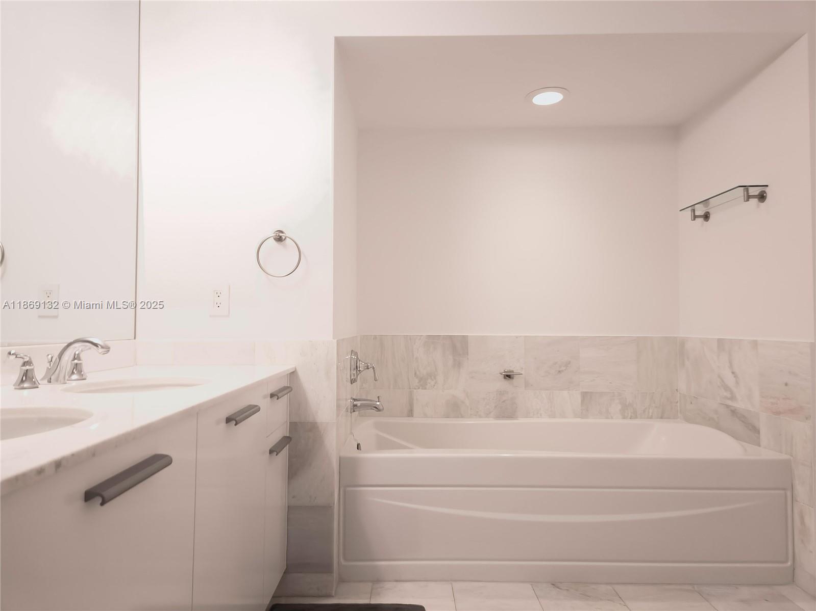 1060 BRICKELL CONDO - Residential Lease