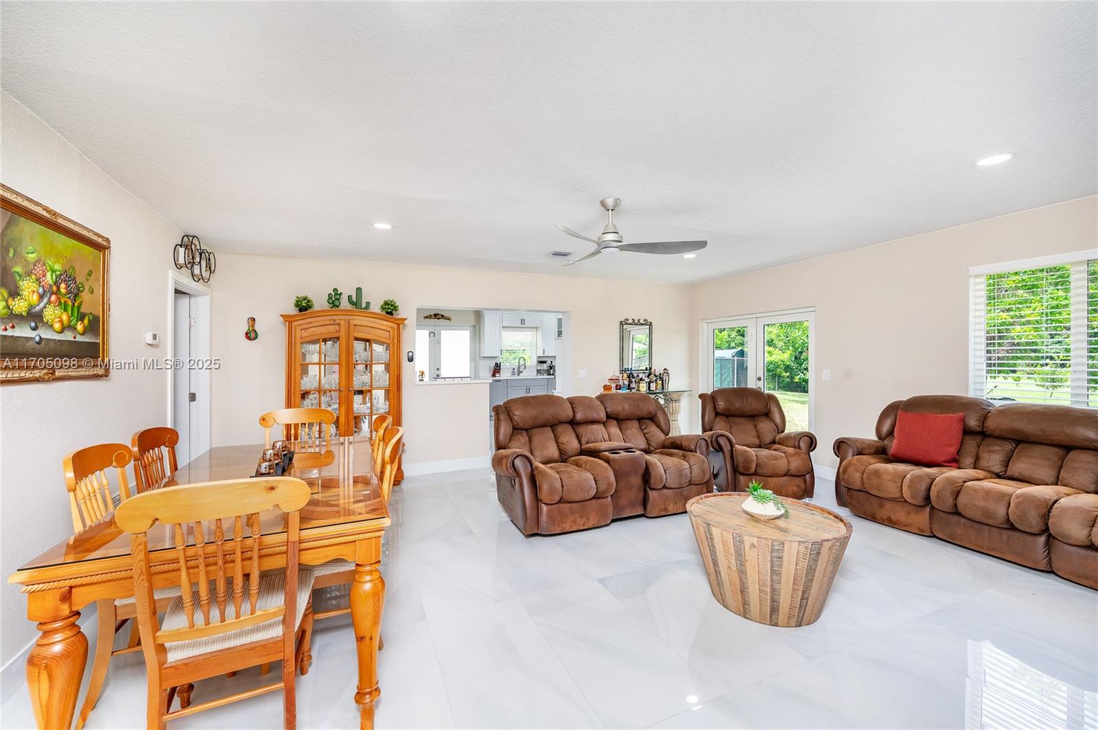 EVERGLADES SUGAR & LAND C - Residential