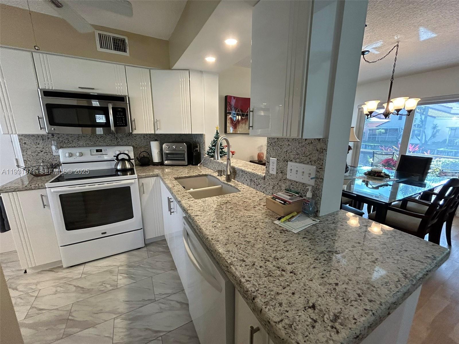 U S LEND LEASE PLAT NO ON - Residential