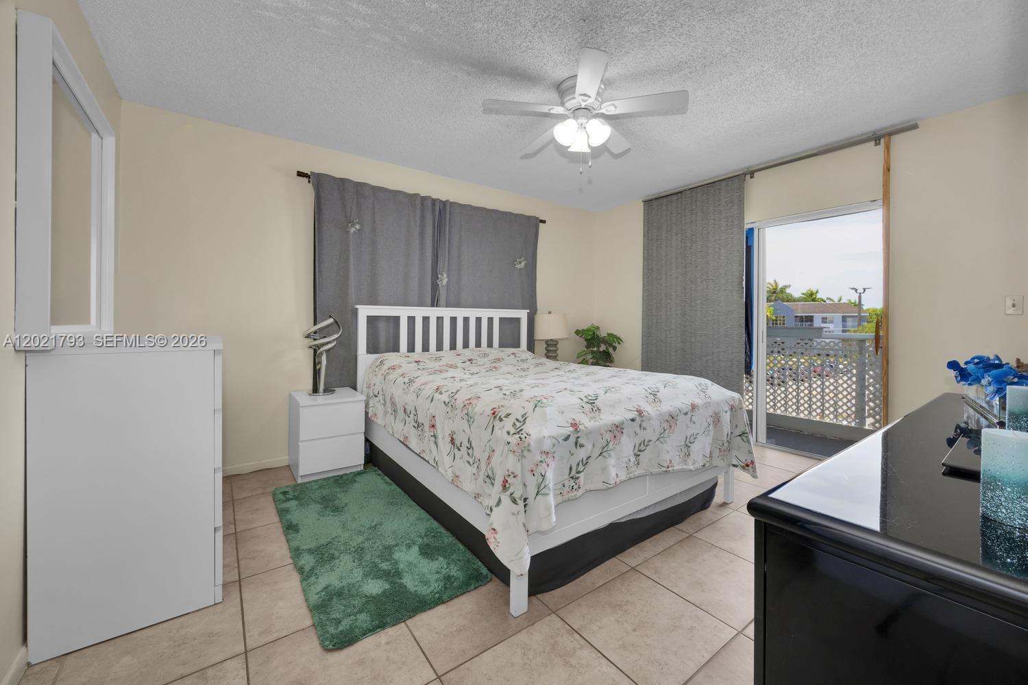 LE CLUB AT OLD CUTLER CON - Residential