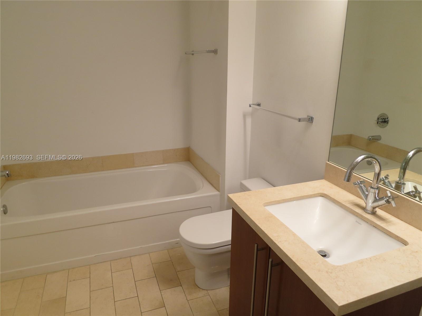 THE AXIS ON BRICKELL II C - Residential Lease