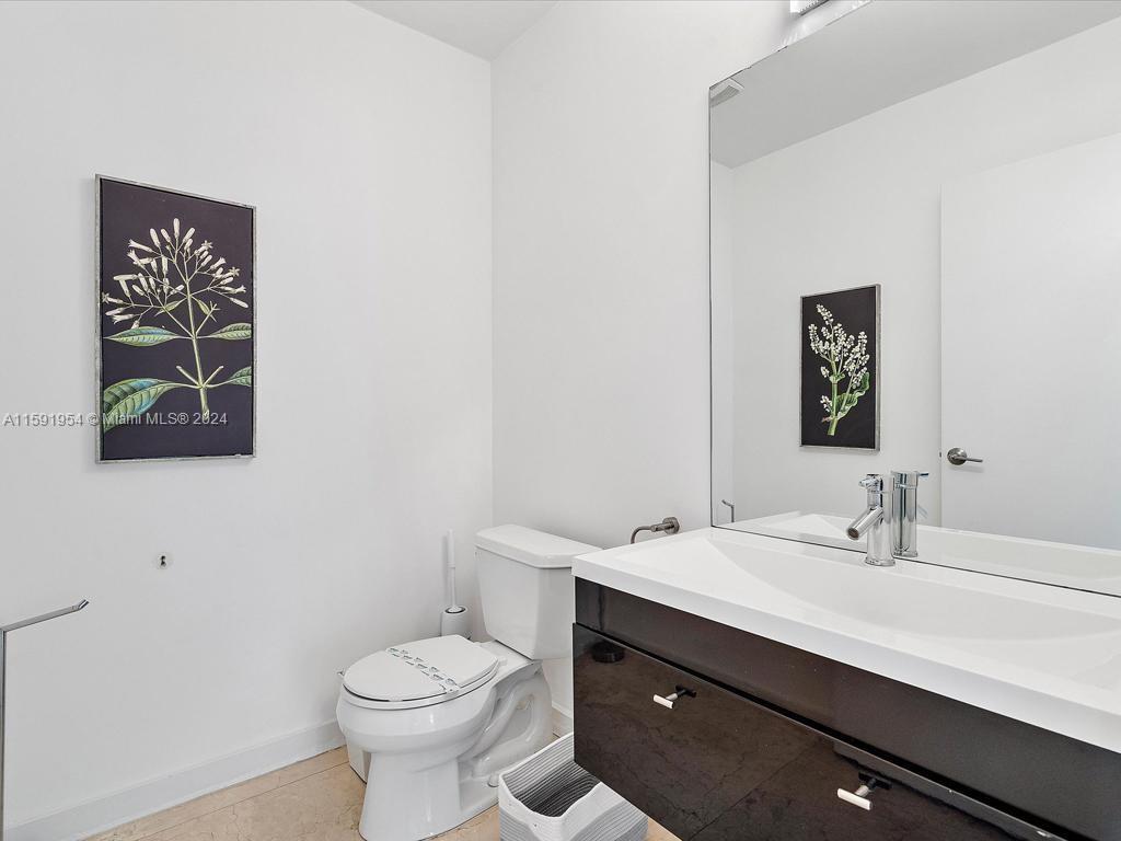 EASTERN SHORES - Residential