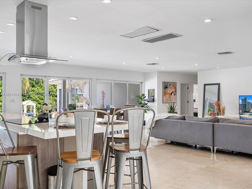 EASTERN SHORES - Residential