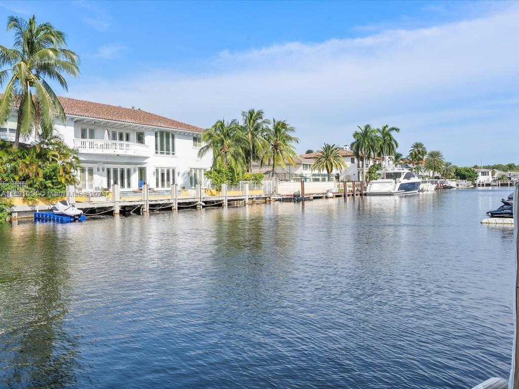 EASTERN SHORES - Residential