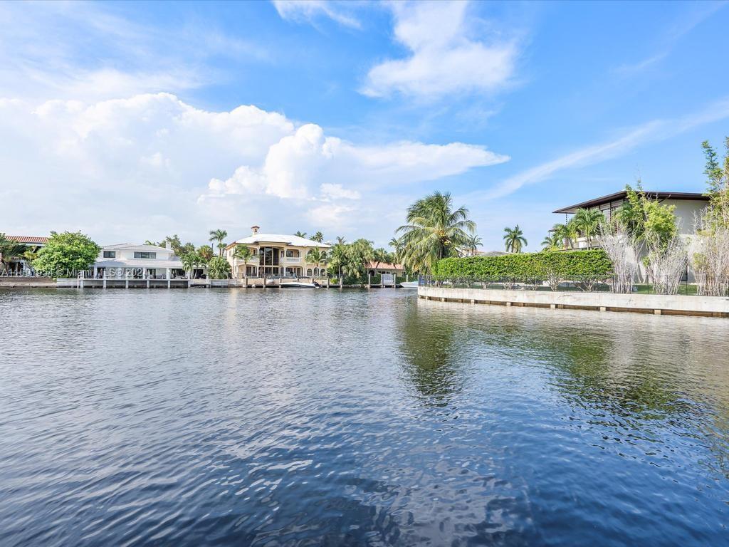 EASTERN SHORES - Residential