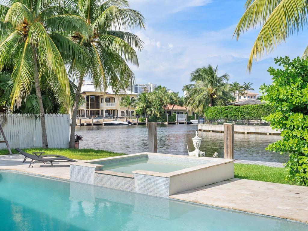 EASTERN SHORES - Residential