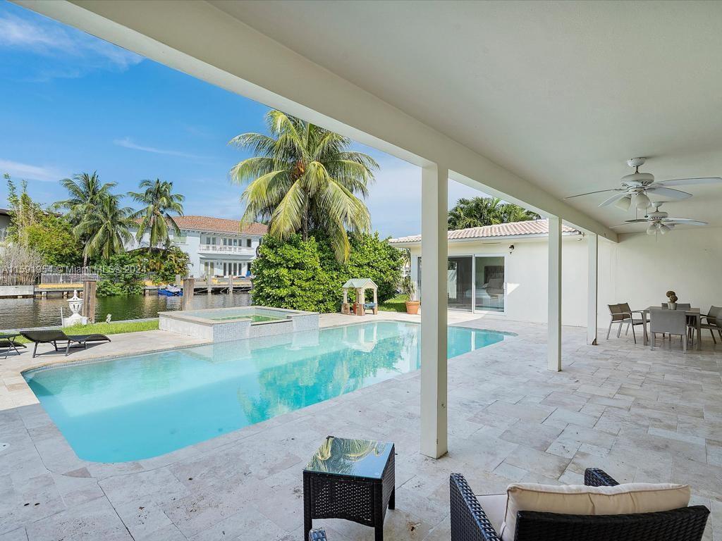 EASTERN SHORES - Residential