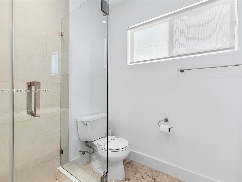 EASTERN SHORES - Residential