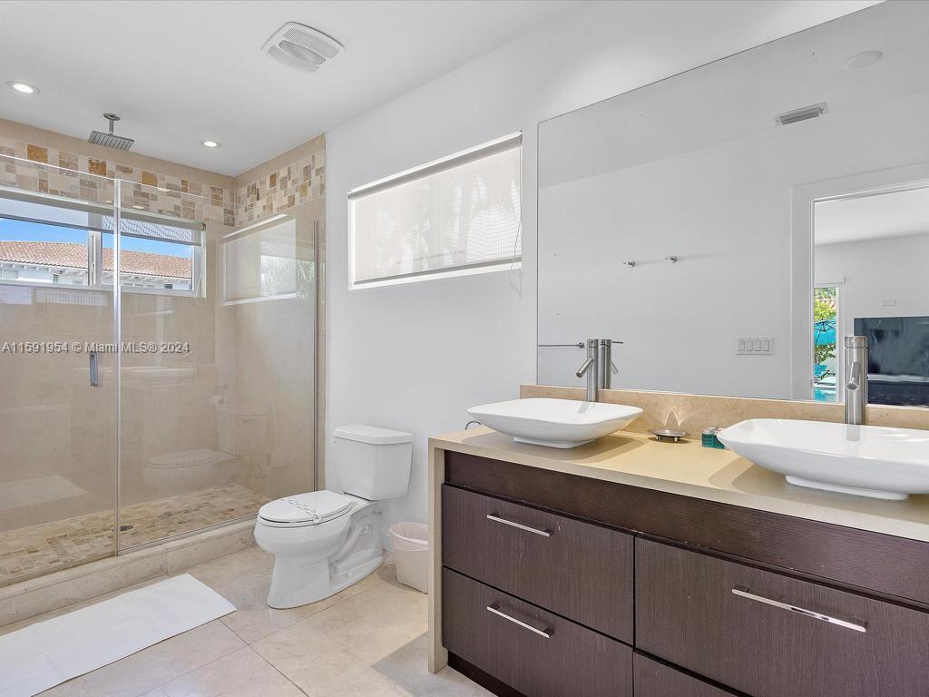 EASTERN SHORES - Residential