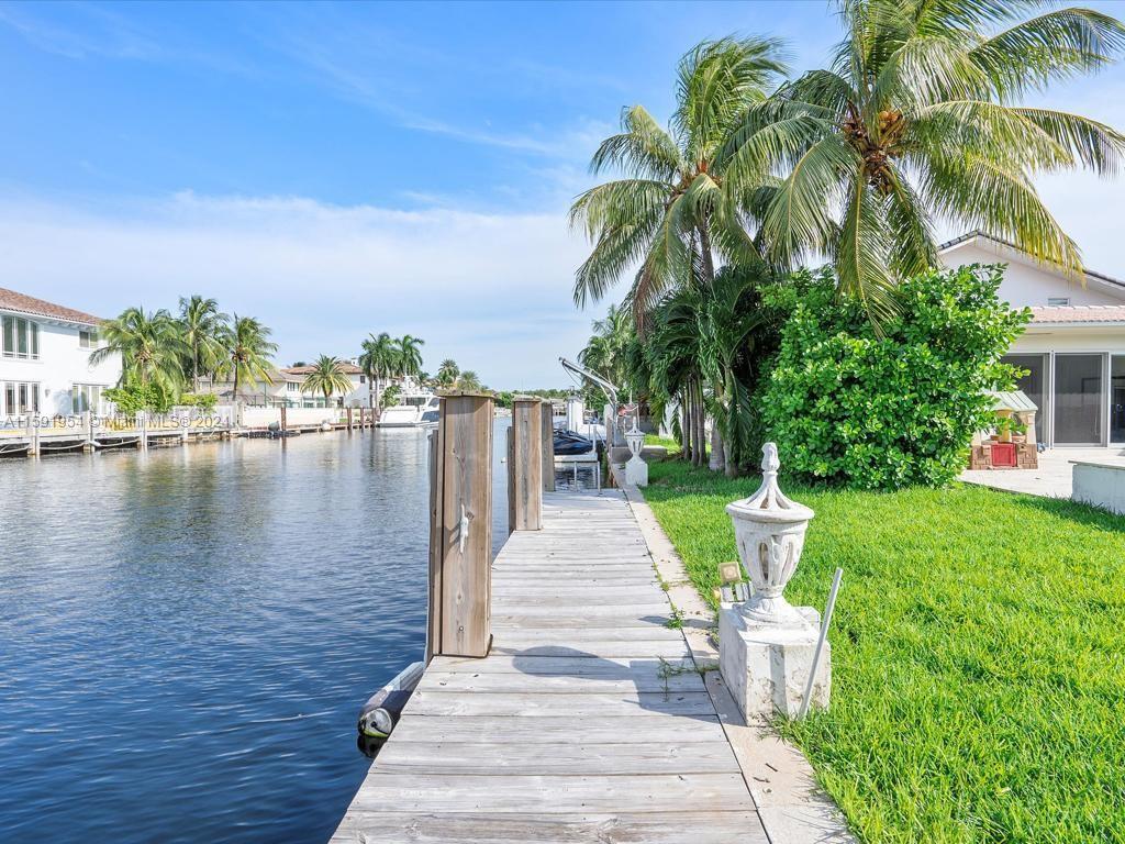 EASTERN SHORES - Residential