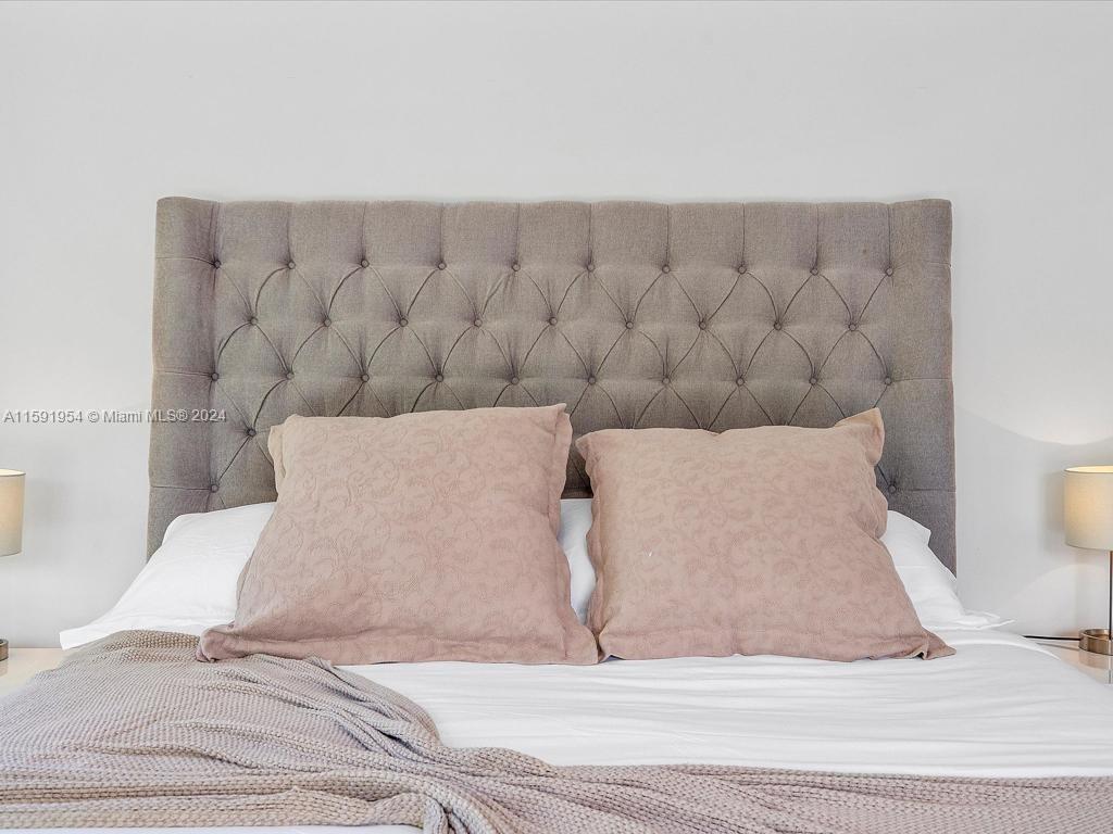 EASTERN SHORES - Residential