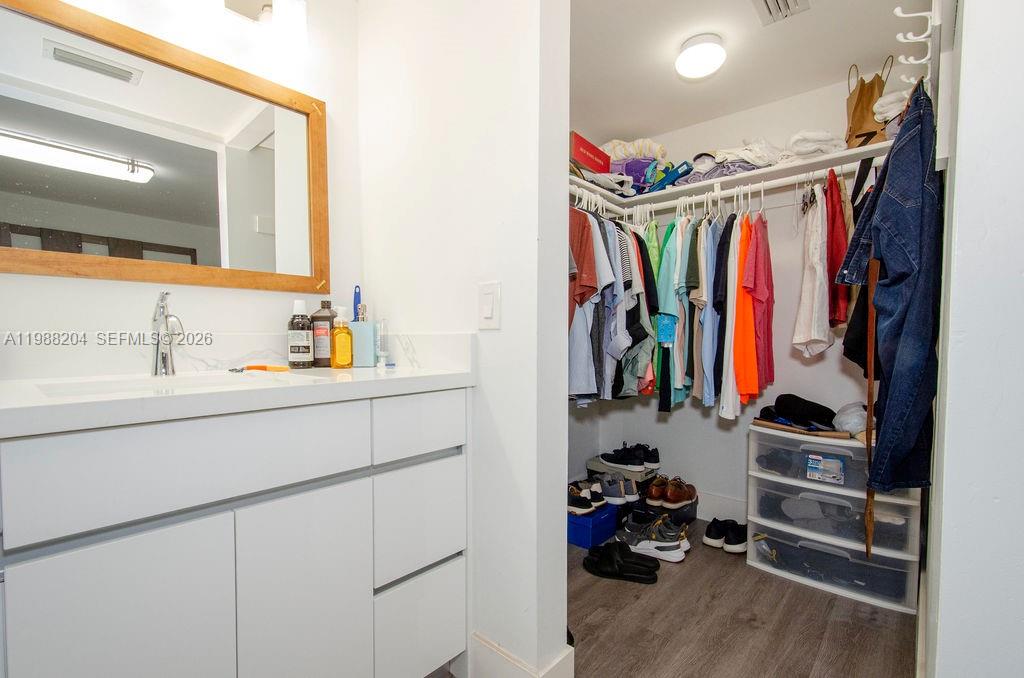 ANDES CONDO - Residential Lease