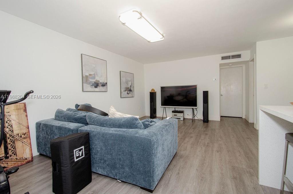 ANDES CONDO - Residential Lease