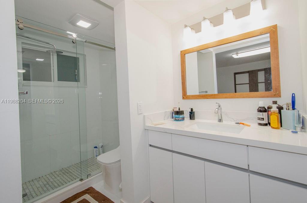 ANDES CONDO - Residential Lease