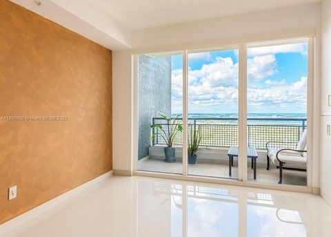 60 SW 13th St 3418 Miami FL 33130