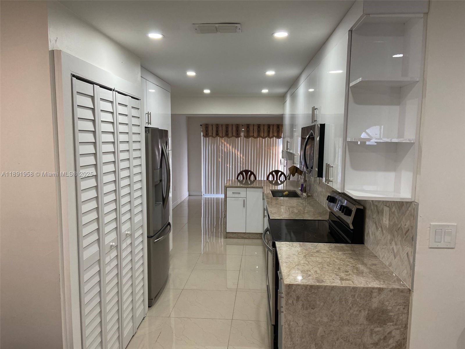 SWEETWATER GARDENS - Residential Lease