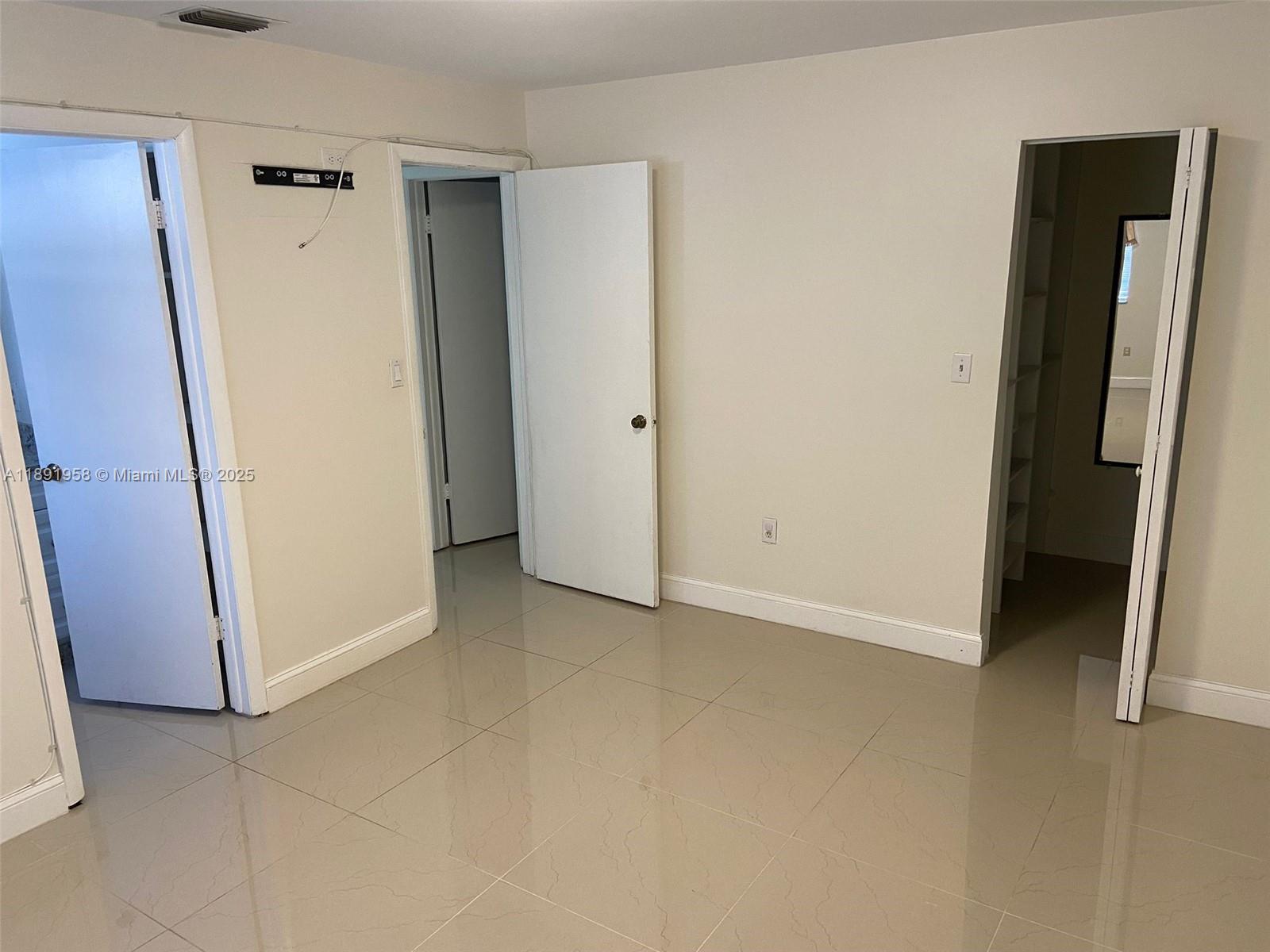 SWEETWATER GARDENS - Residential Lease