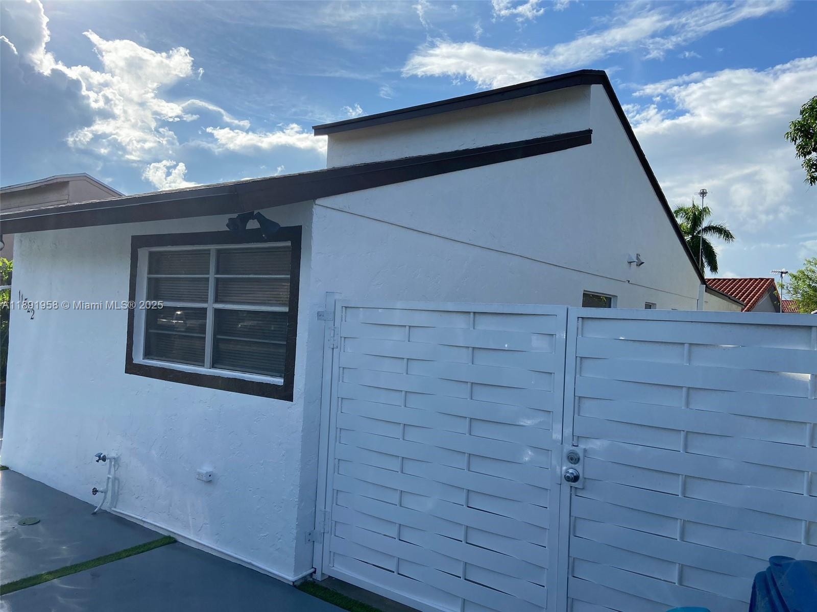 SWEETWATER GARDENS - Residential Lease