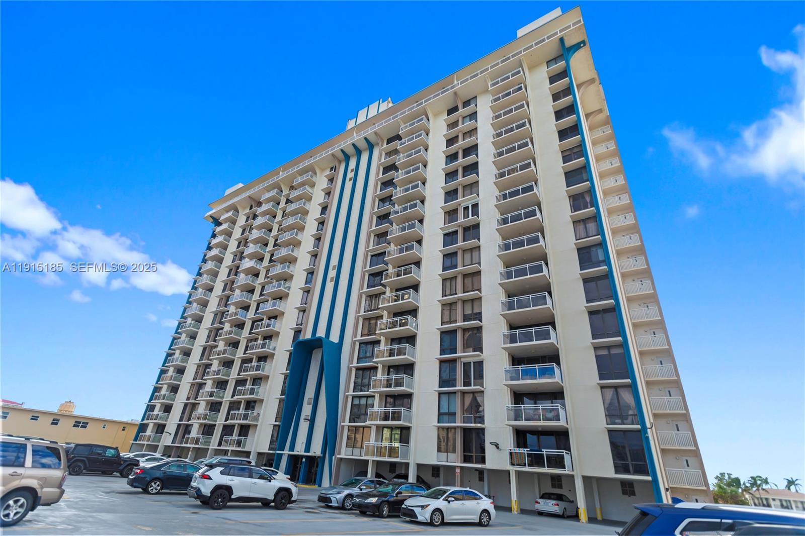 ALLINGTON TOWERS CONDO - Residential