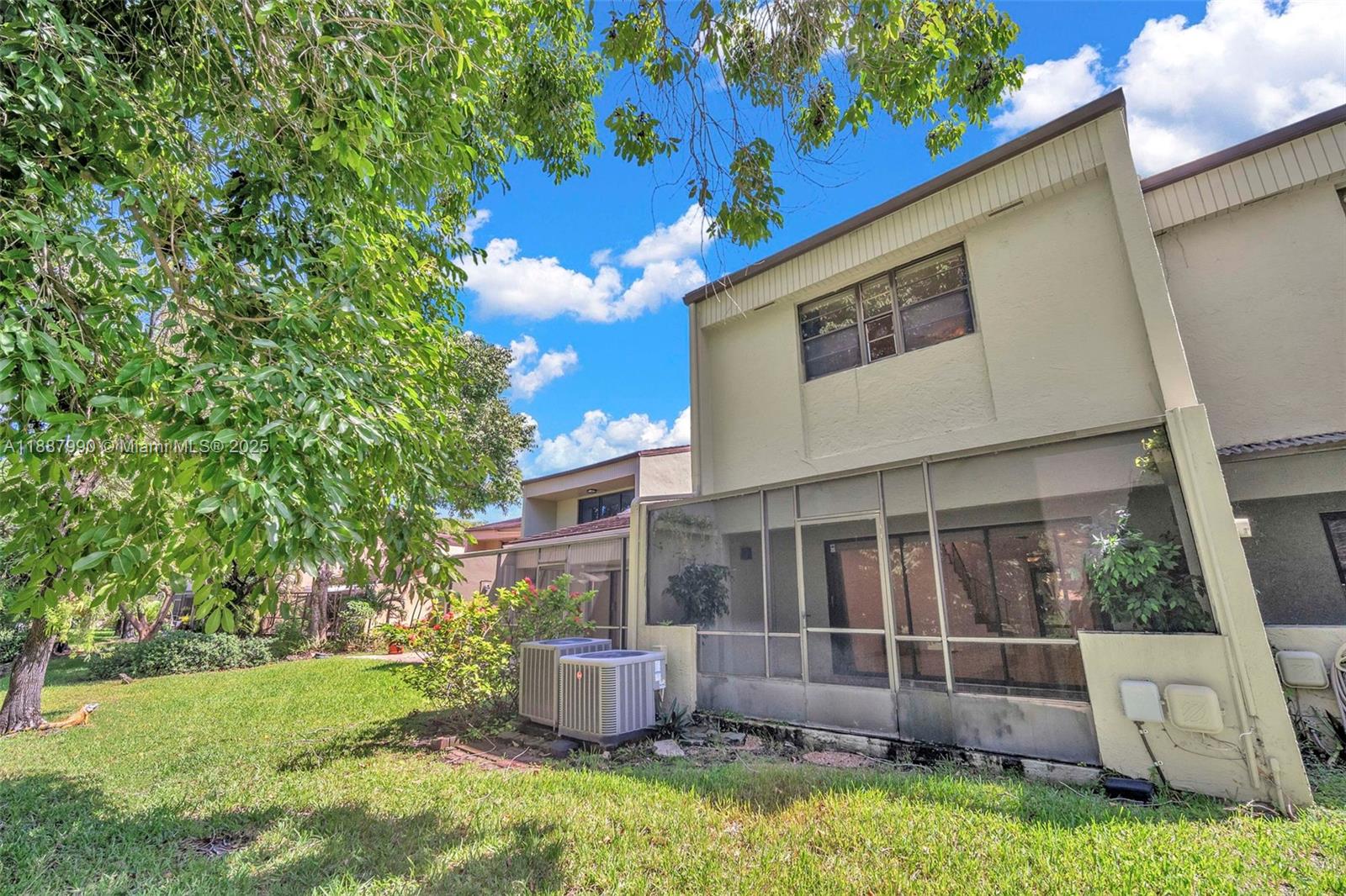 COSTA DEL SOL CONDO NO 2 - Residential