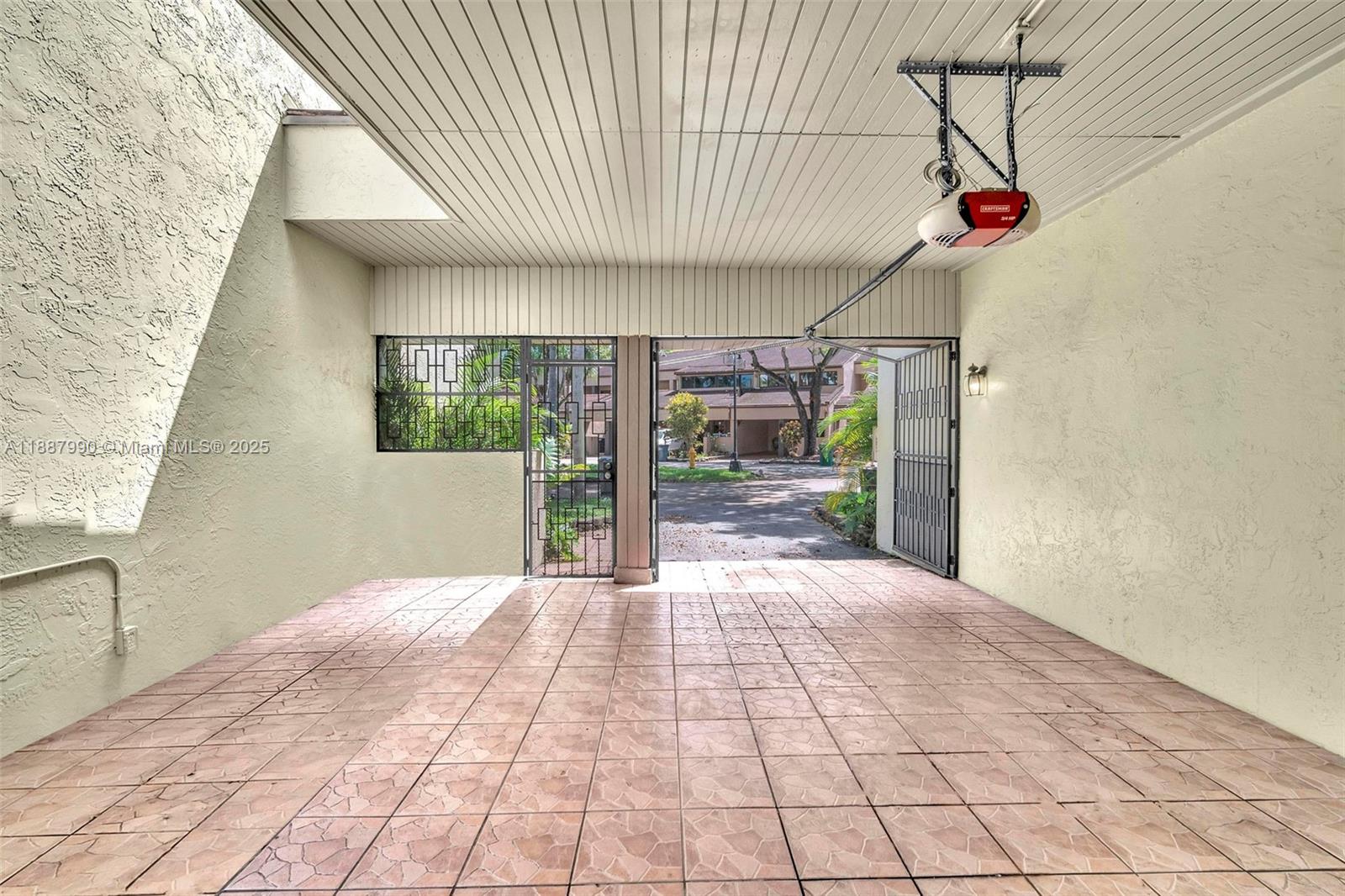 COSTA DEL SOL CONDO NO 2 - Residential