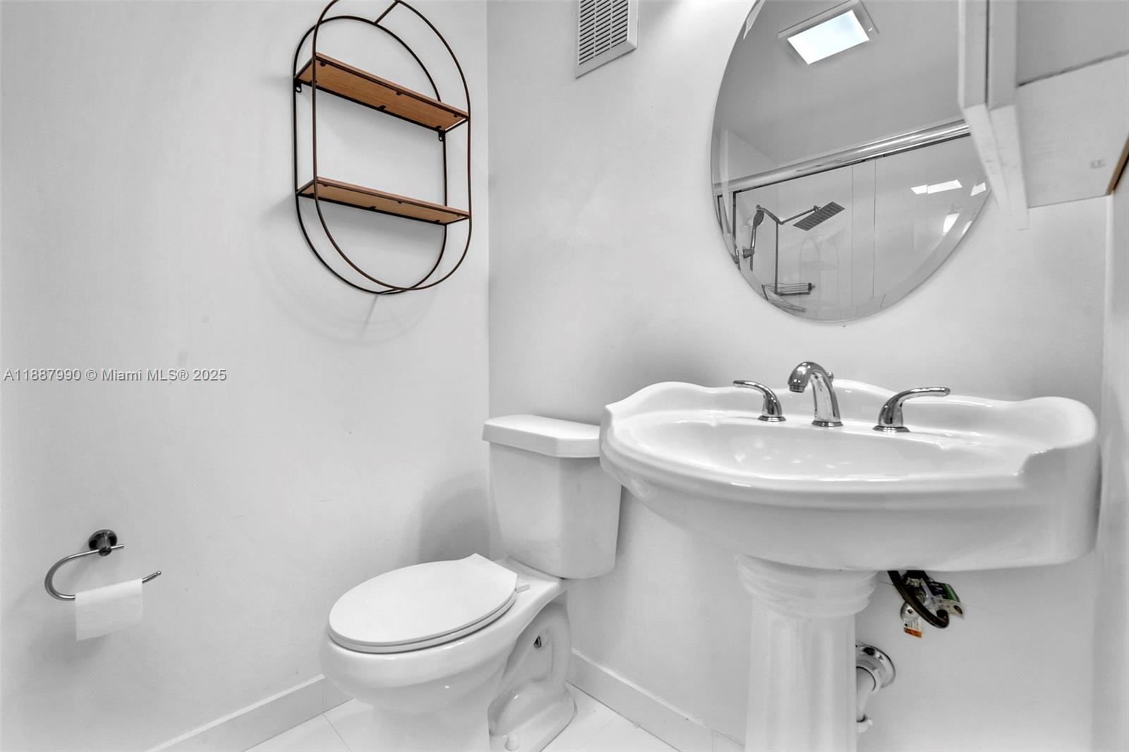 COSTA DEL SOL CONDO NO 2 - Residential