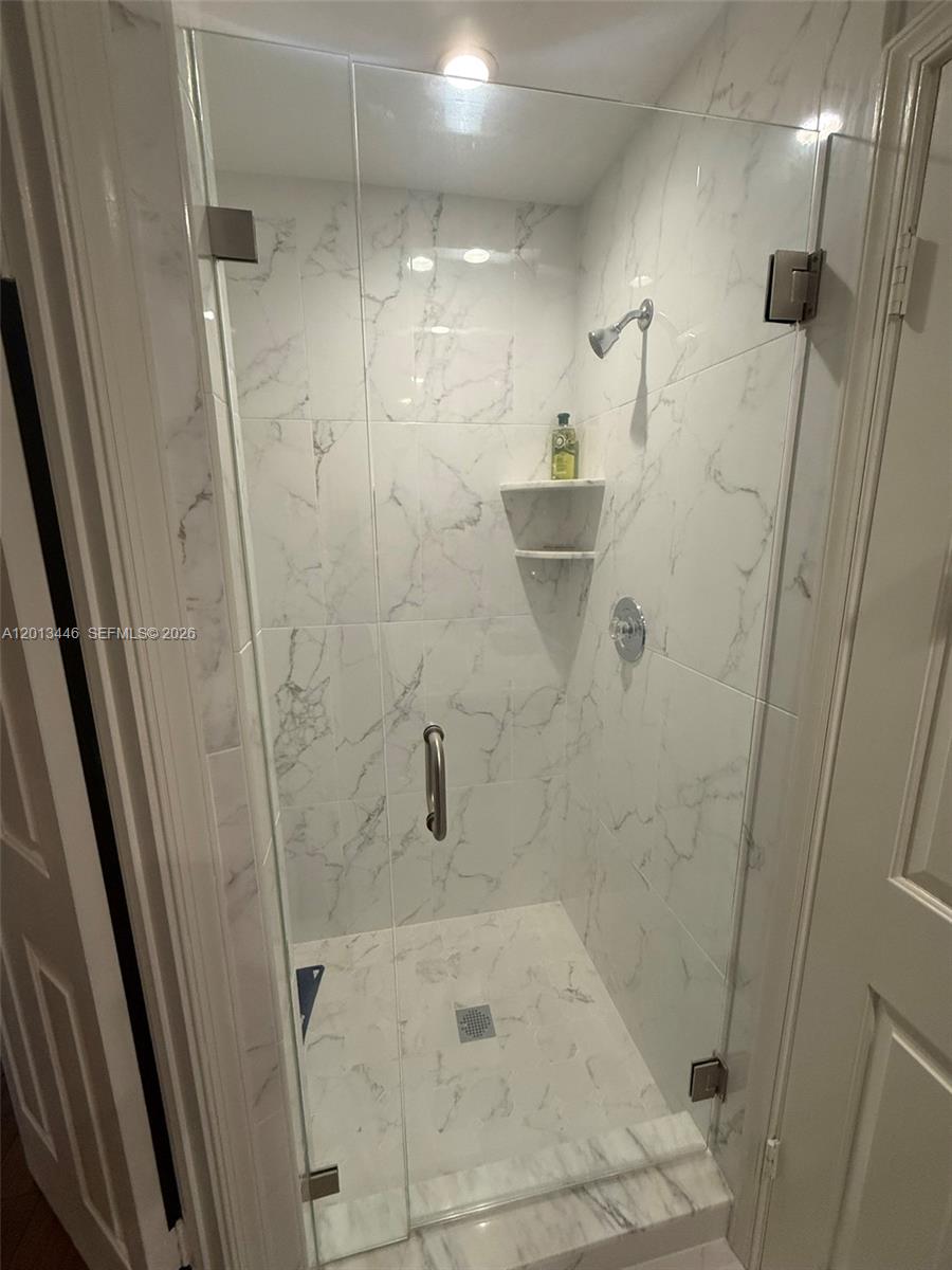 LEXINGTON GREEN CONDO - Residential